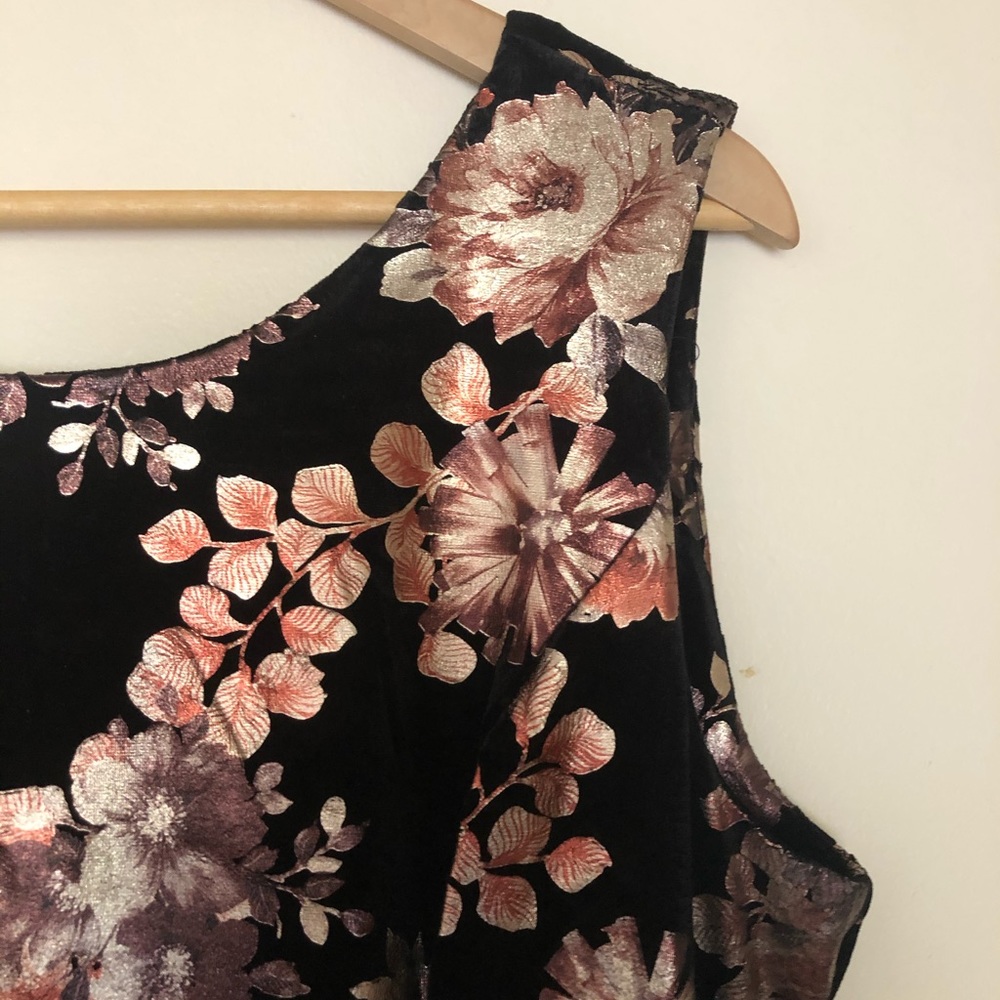 Floral Midi Dress - Picture 5 of 7